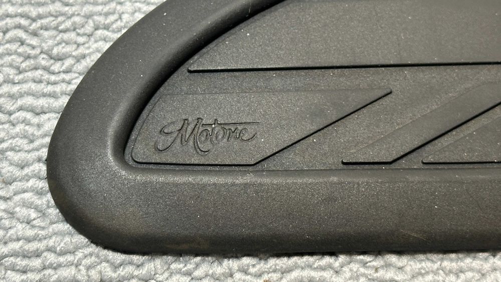 Motone Customs Union Flag grips de depósito / knee grips