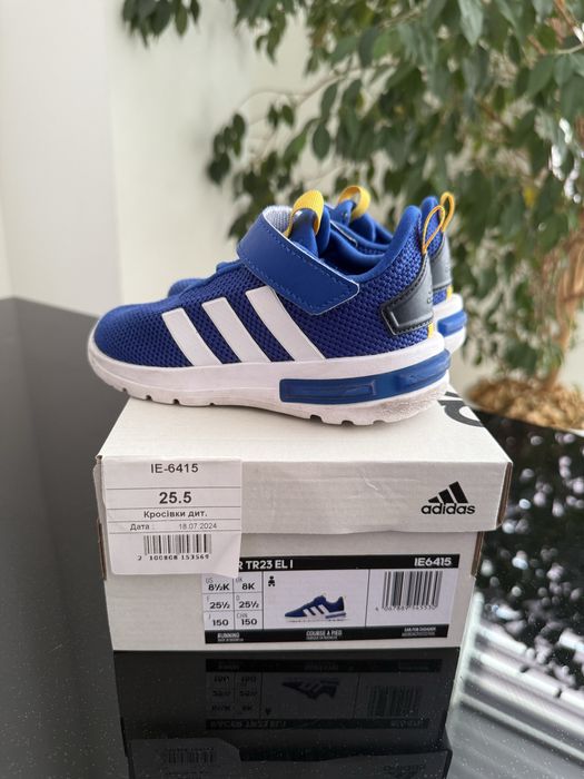 Дитячі кросівки Adidas 25,5 розмір