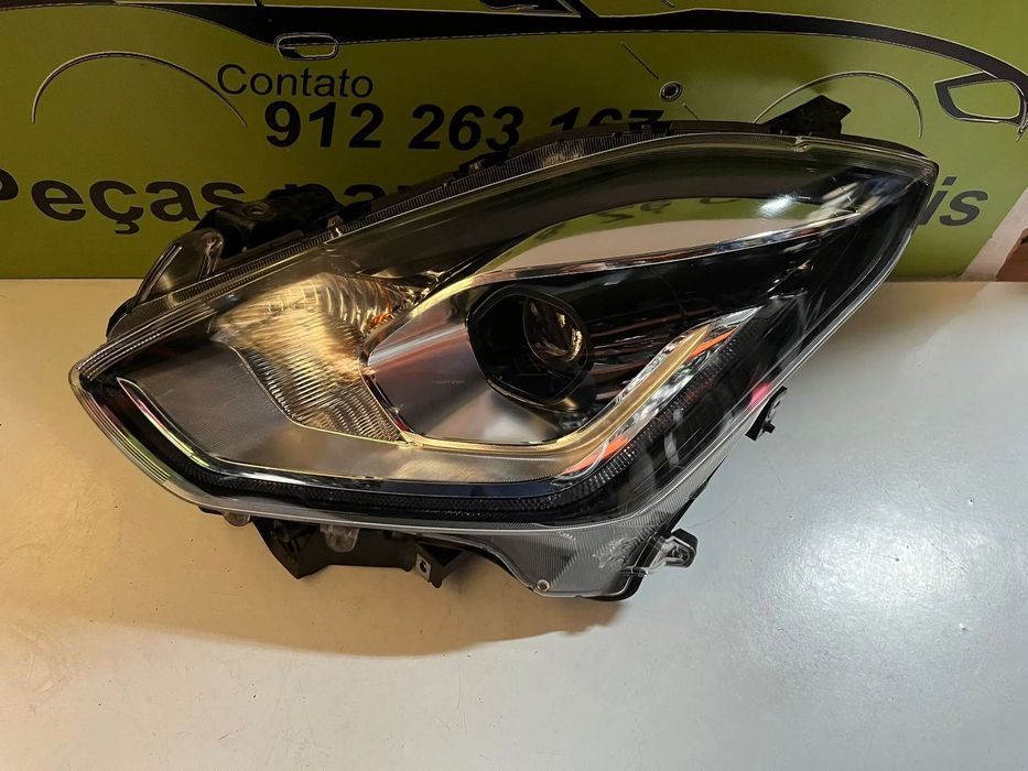 Suzuki Swift V FAROL ESQUERDO - FF793