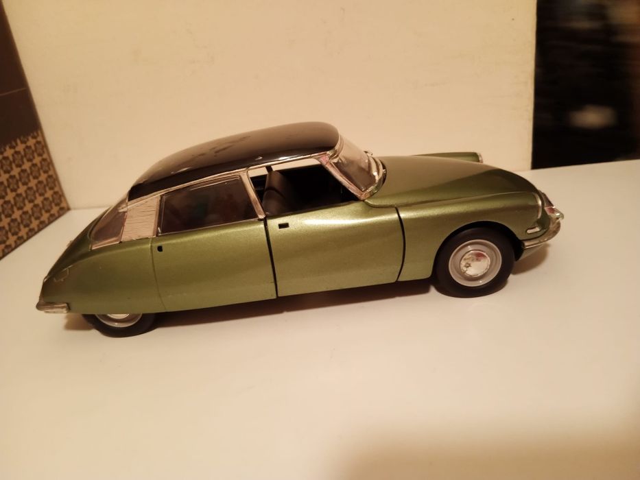 Miniatura 1/18 Citroën 1963, coleção carro.
