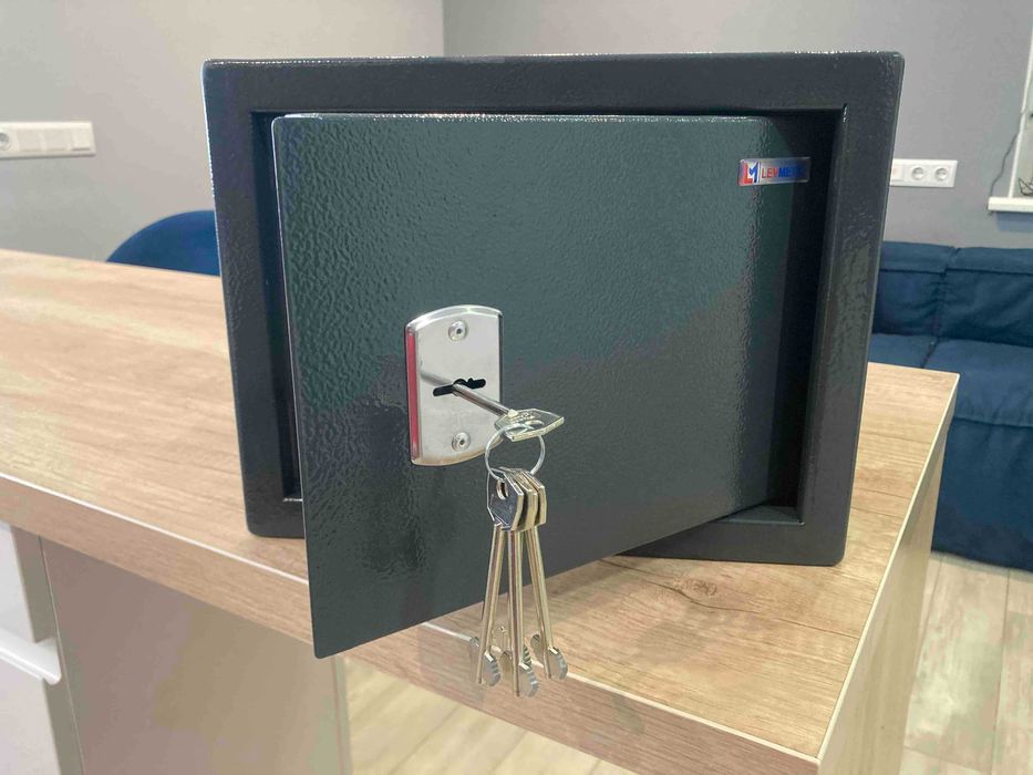 Сейф для зброї (пістолета), документів, цінностей та грошей!! 8 кг!!