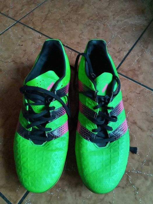 Sprzedam buty sportowe