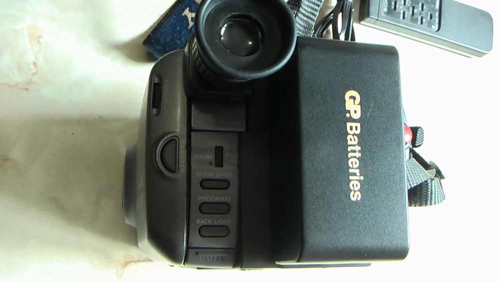 Відеокамера Sony  CCD-TRV70E