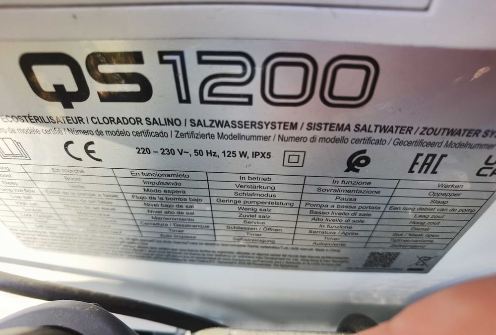 Basen Gree z zadaszeniem basenowym i osprzętem