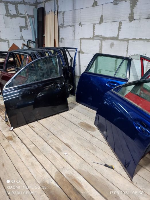 двери передние задние Subaru outback BR  BM 2009-2014