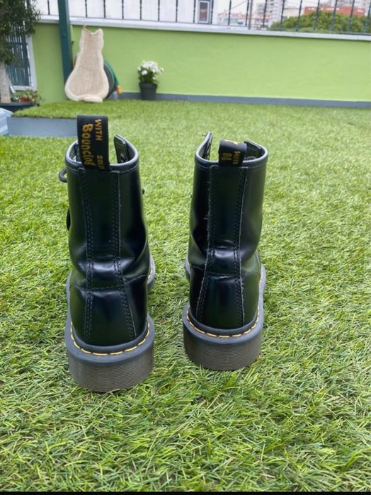 Botas Dr Martens pretas de pele nr 37