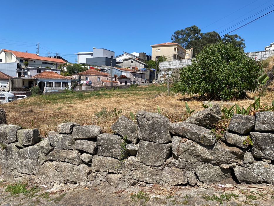 Terreno modelos paços de Ferreira Porto 1 951 m²