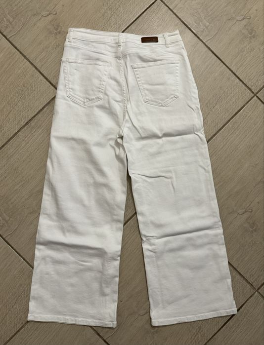 Стильные джинсы укороченные  Massimo Dutti