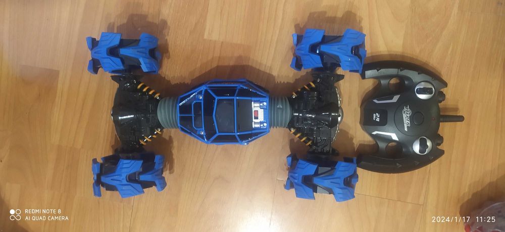 Машинка на радіо управлінні