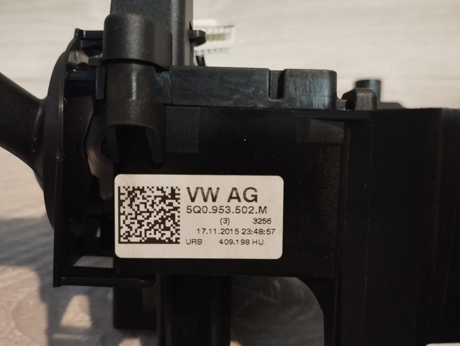 PRZEŁĄCZNIK  kierunkowskazow mentka Volkswagen VW PASSAT B8 ]21ovoko