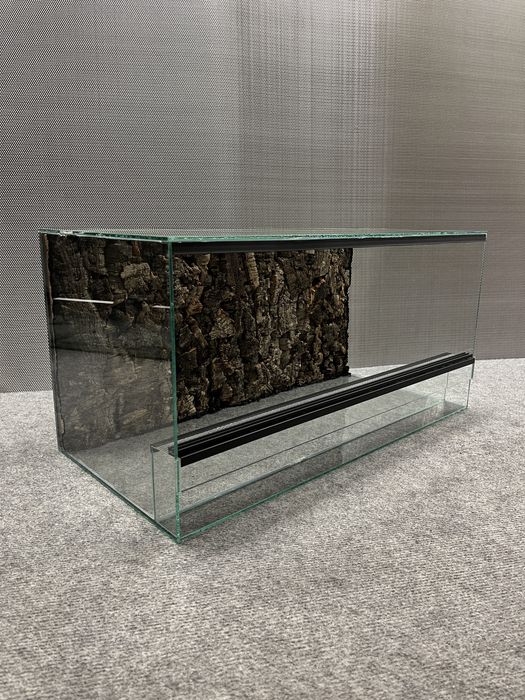 Terrarium 60x30x30 ścianka/tło