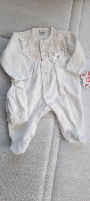 Продам ромплер на хрещення з шапочкою 62 р