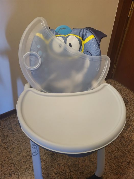 Cadeira refeição Chicco Polly2start tubarão + kit (espreguiçadeira)