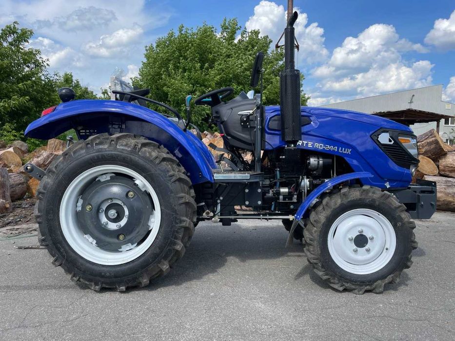 Мінітрактор Forte XT-244 LUX 24 к.с., дизель, 4×4, редукторний міст