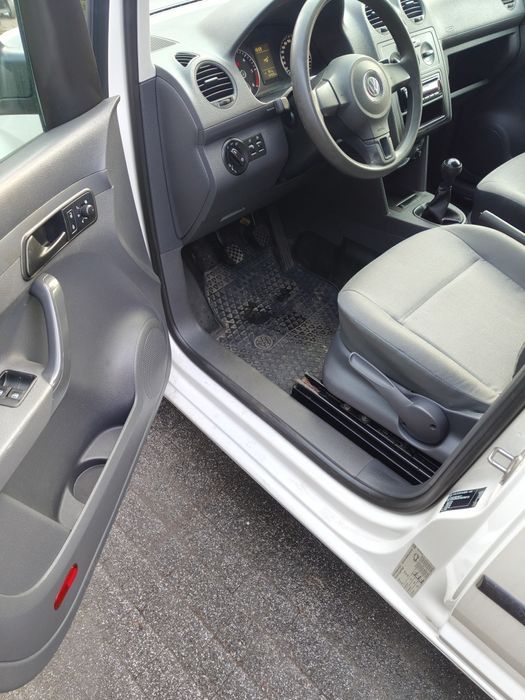 Volkswagen Caddy 1.6TDI  2011 r Maxi.