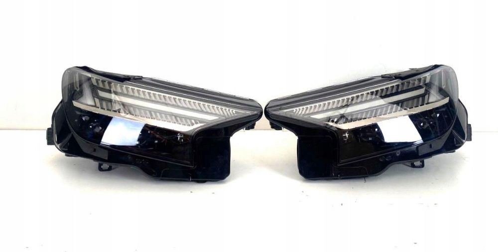 Фари AudiQ4 Matrix