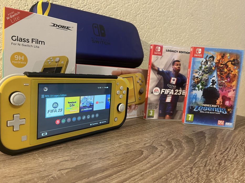Nintendo Switch Lite Yellow 128GB+FIFA 23+MIinecraft Повний комплект
