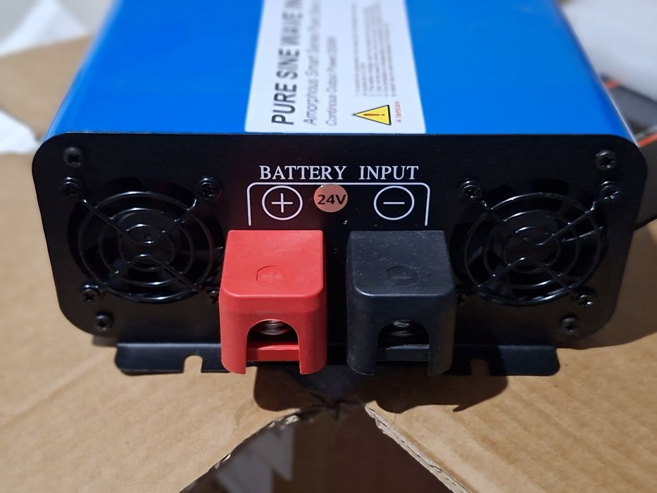 Inversor ONDA PURA (Camião) 24VDC em 220VAC - 5.000W pico. NOVO