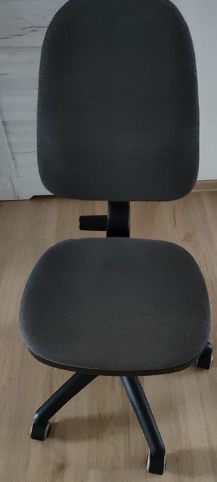 Fotel biurowy szary