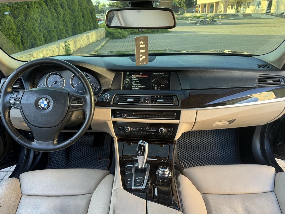 Продам BMW F10 528i в ідеальному стані