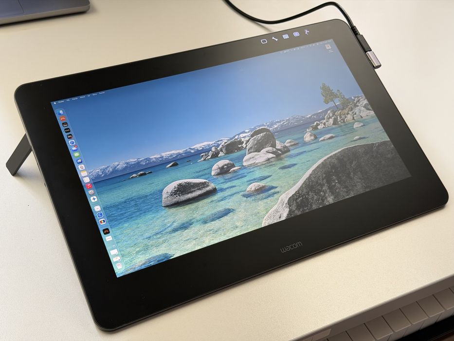 Wacom Cintiq 4K 16 Pro Touch DTH-1620