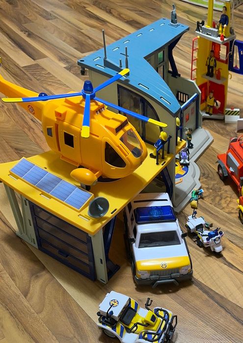Набір поліцейська станція Сем і рятувальний вертоліт