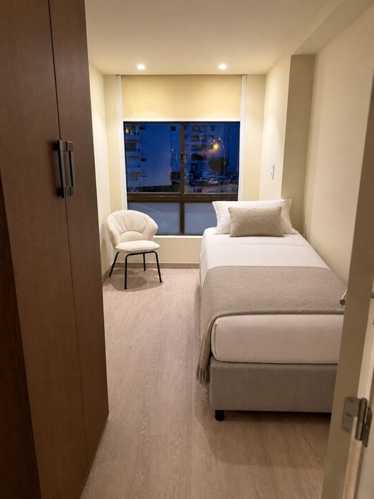 T3 totalmente remodelado de raiz - proximo ao Hospital S.JOÃO Despesas incluidas