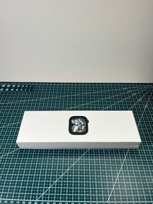 Apple Watch Series 11 GPS - 46mm - Alumínio Preto Brilhante
