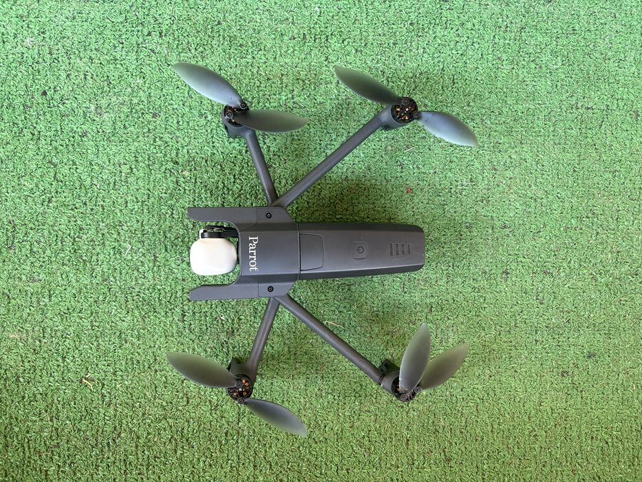 Drone PARROT Anafi (4K - Autonomia: Até 25 min - Cinzento)