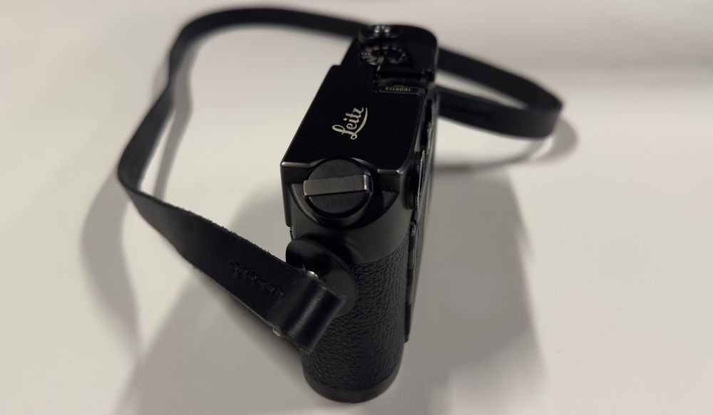 Leica M4-P + Strap Couro