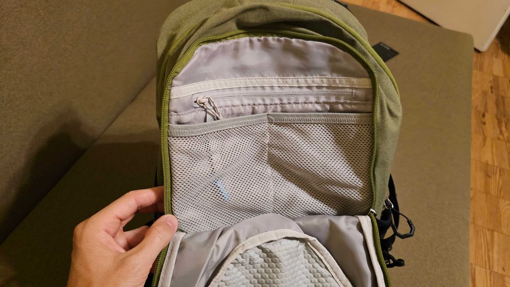 Спортивный рюкзак Inoxto 35 л (новый) с накидкой от дождя