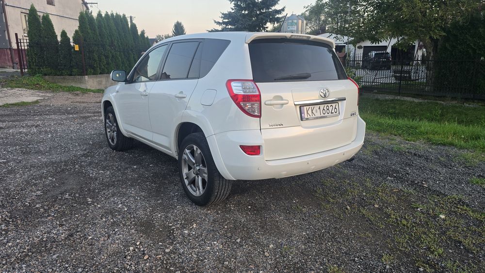 Toyota rav4 automat