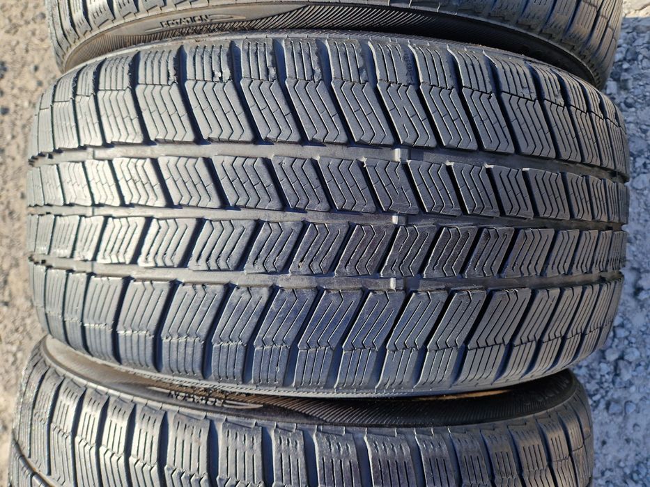 Opony zimowe Barum Polaris 3  225/40r18 (92V) XL