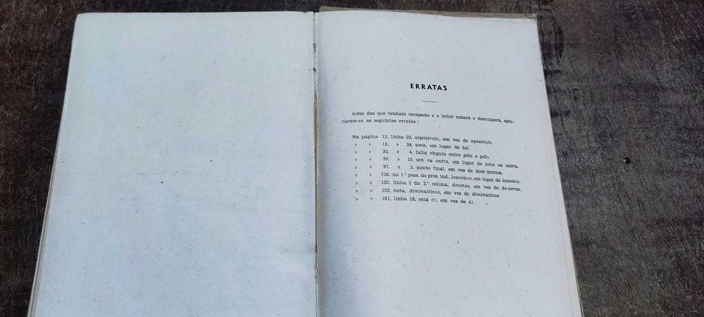 Para colecionadores: 1.ª edição (1937) da "Gramática Elementar de Português"