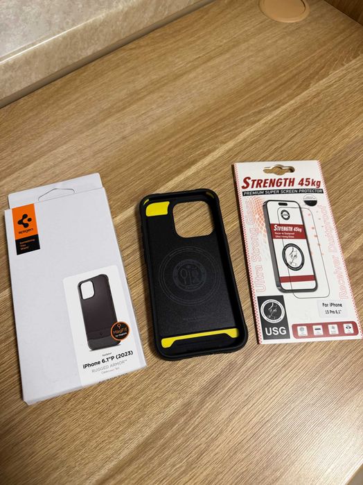 Etui Spigen Rugged Armor Magfit +Szkło - do iPhone 15 Pro - Jak Nowe!!