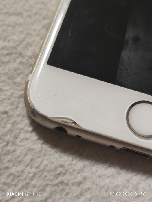 Продам телефон iPhone 6