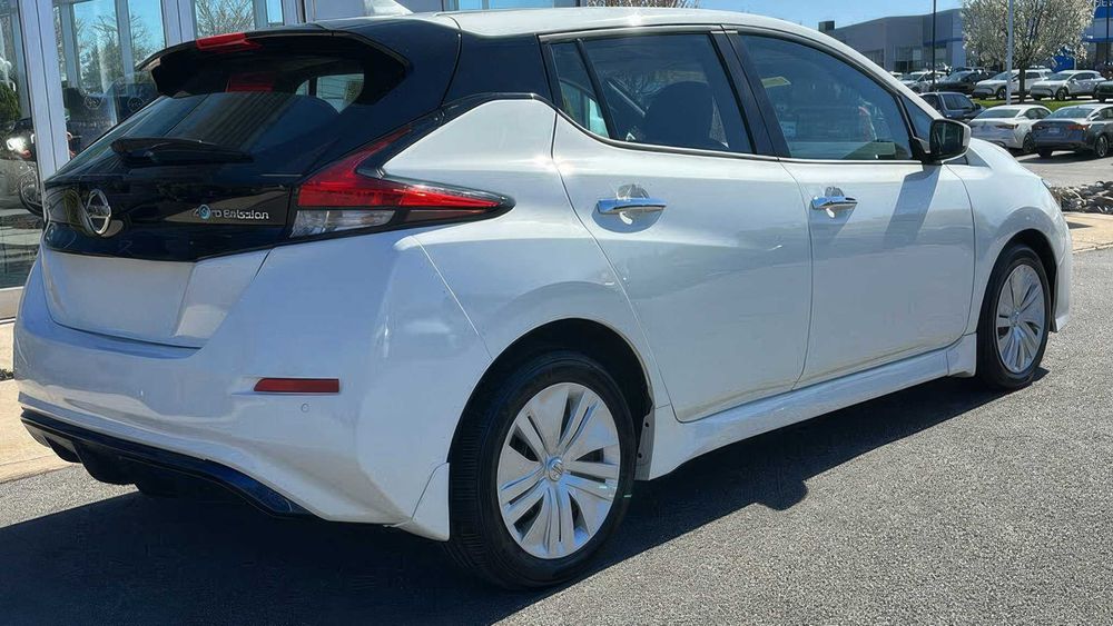 Nissan Leaf Plus      2023