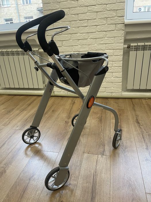 Ходунки ролатор из Германии