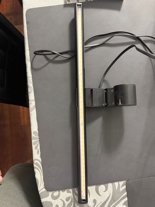 BenQ ScreenBar – LED Light Bar para Monitor (Usada)