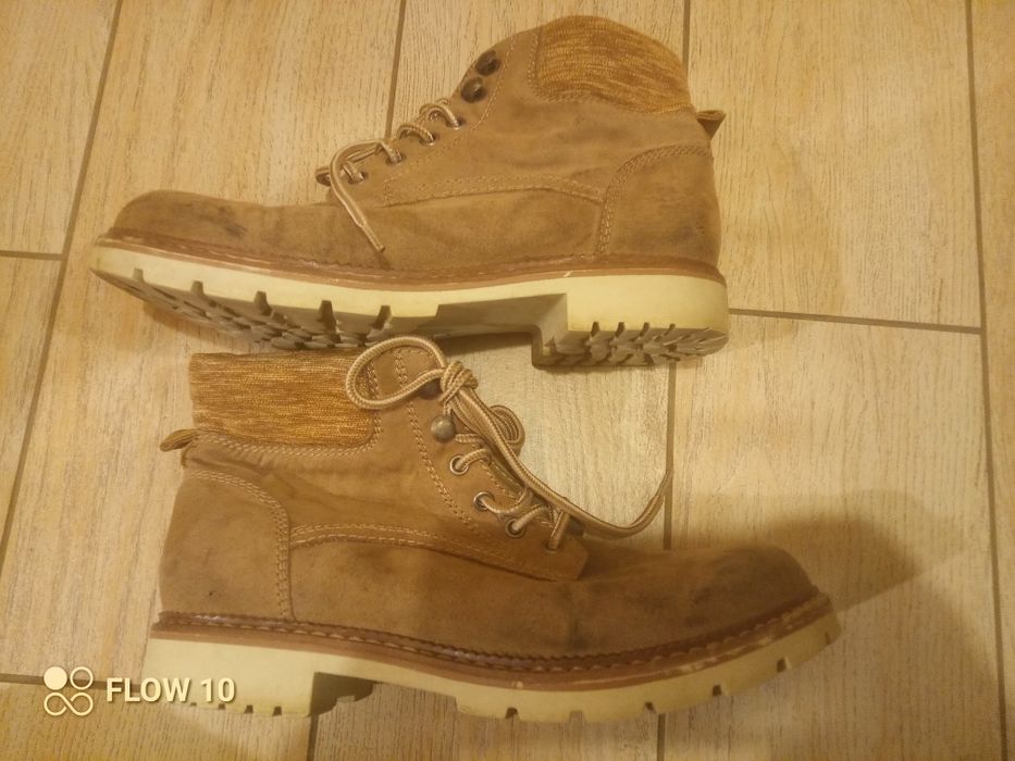 Trzewiki młodzieżowe 38/39