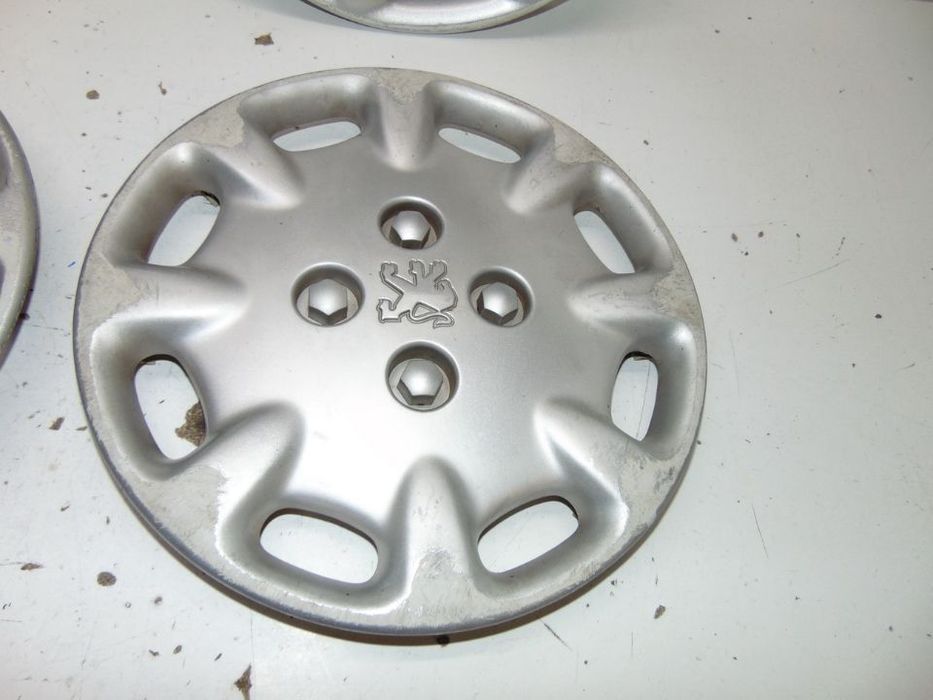 Peugeot 206 e outros tampões de roda