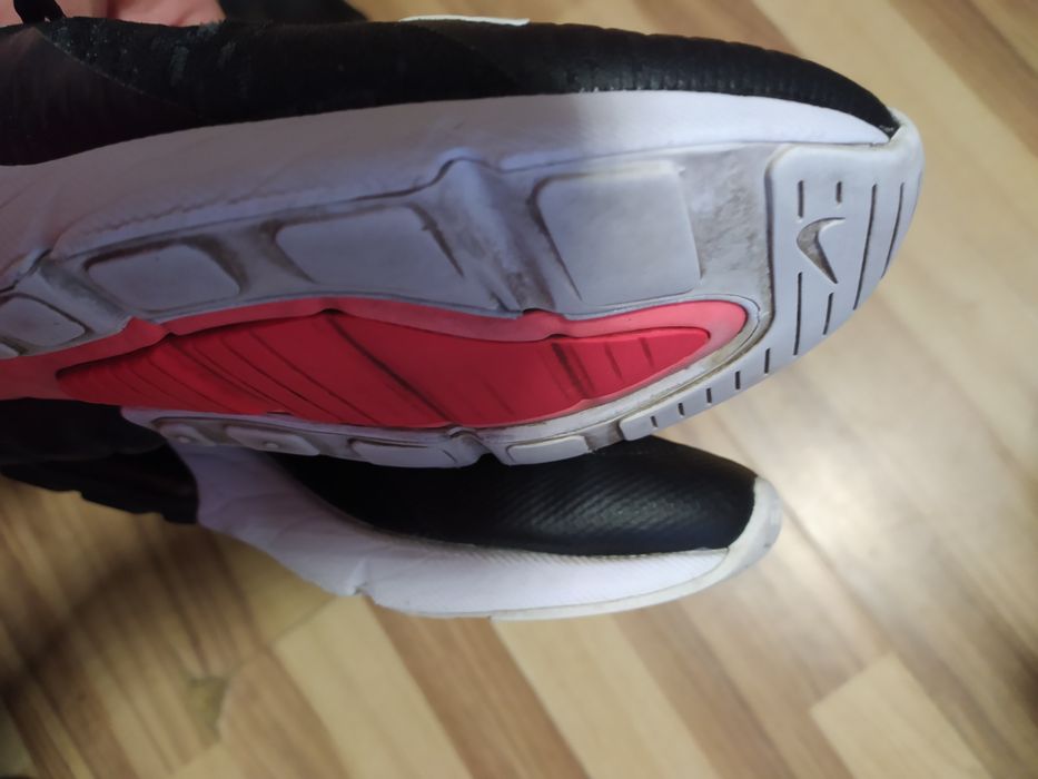 Używane adidasy nike rozmiar 44 wkładką 28 cm