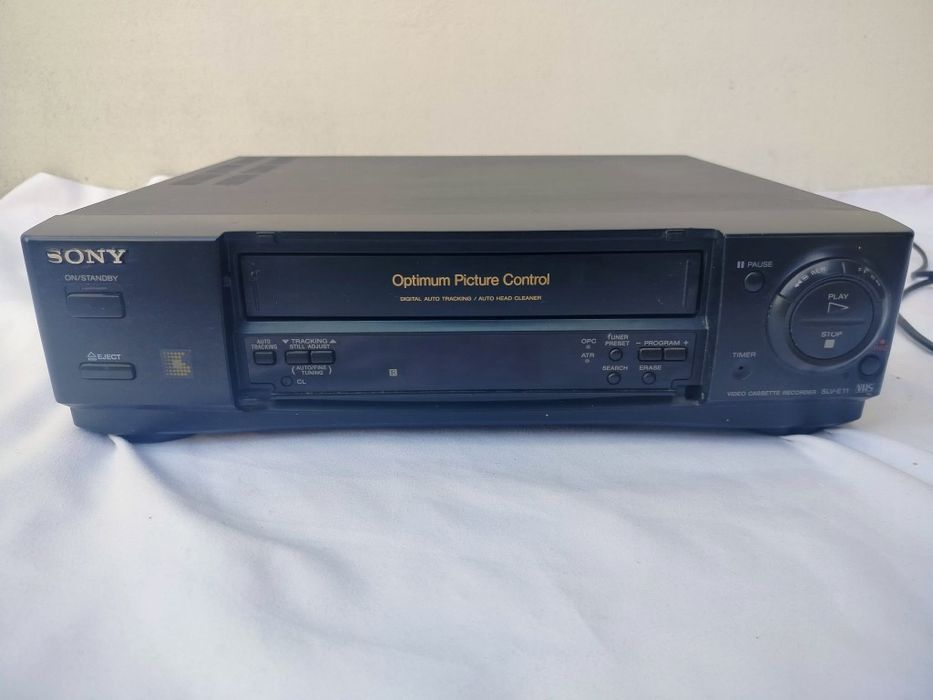Magnetowid VHS Sony