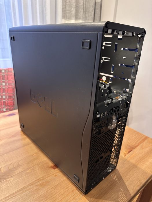 komputer Dell T5500 2x Xeon 5677 3,47 GHz 48GB RAM 8 core