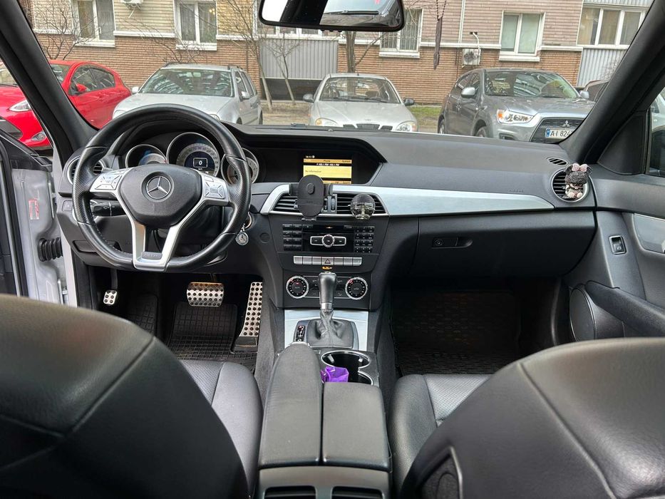 Mercedes-Benz C-Class 2012