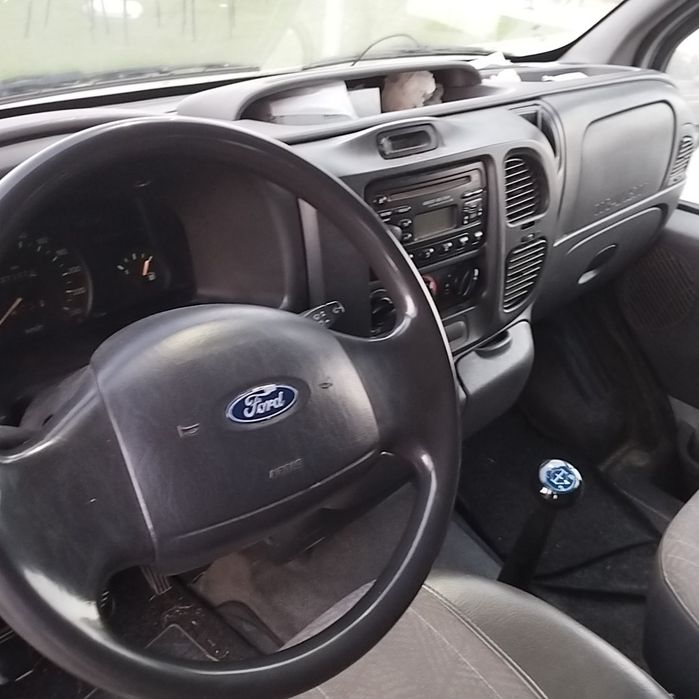 Vendo carrinha Ford