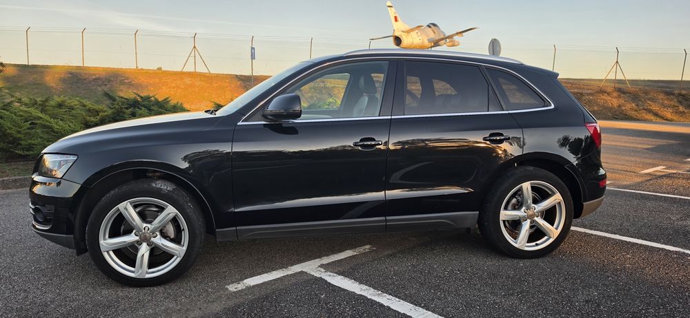 Audi Q5 2.0 TDI quattro, de 2009, com 190.000 km