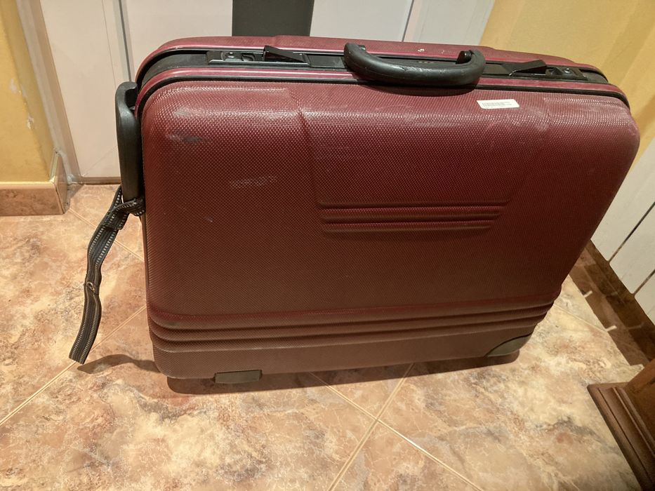 Mala de viagem grande rigida em bom estado