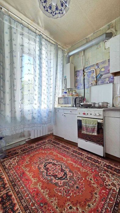 Продаж 1 к квартири 34 м2, пр. І. Мазепи, вул. Караваева