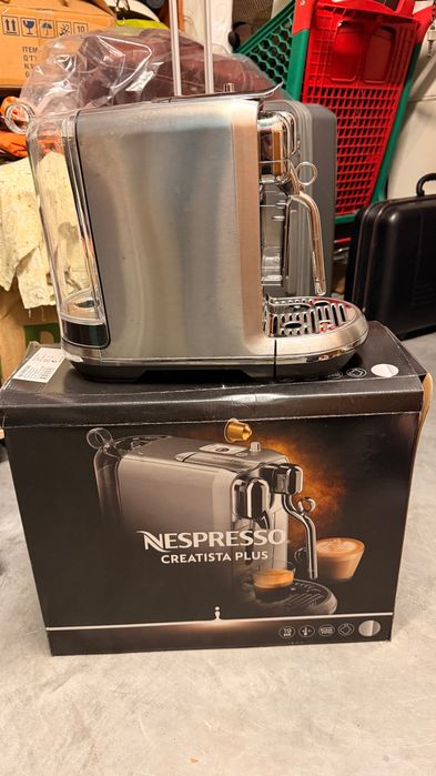 Maquina Café Nespresso Creatista PLus